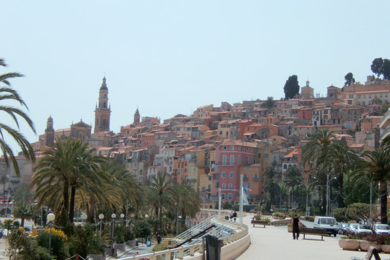Professional vacation photoshoot in Menton, France