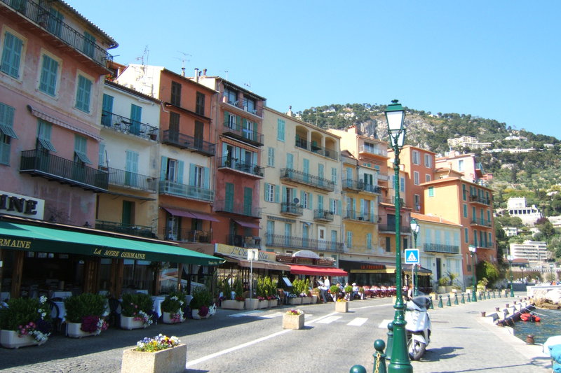 Professional vacation photoshoot in Villefranche-sur-Mer & Cap-Ferrat, France