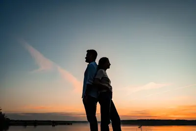 Engagement photoshoot in Bordeaux by Alexandre R