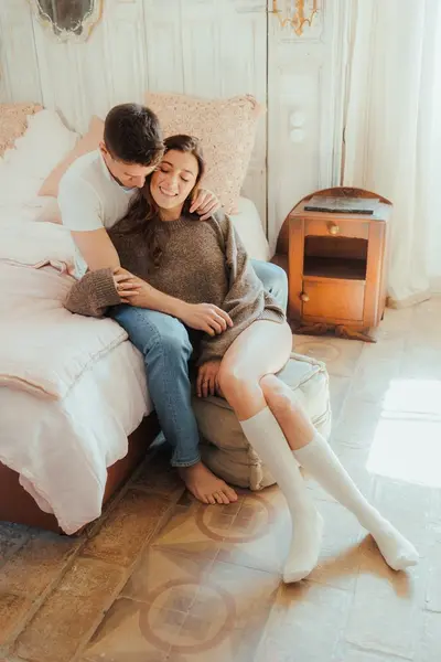 Couples photoshoot in Saint-Émilion by Anais K