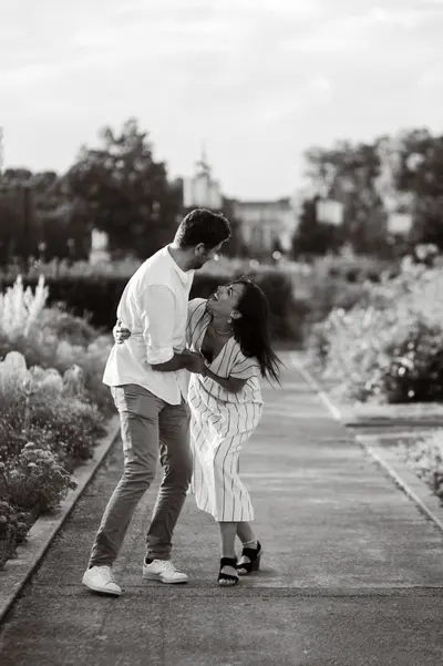 Couples photoshoot in Bordeaux by Anais K