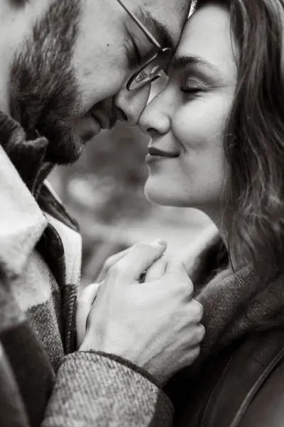 Couples photoshoot in Bordeaux by Anais K