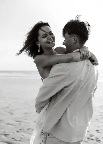 Engagement photoshoot in Arcachon by Anais K