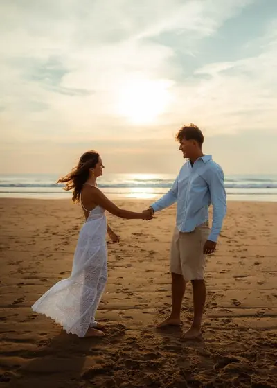 Engagement photoshoot in Arcachon by Anais K