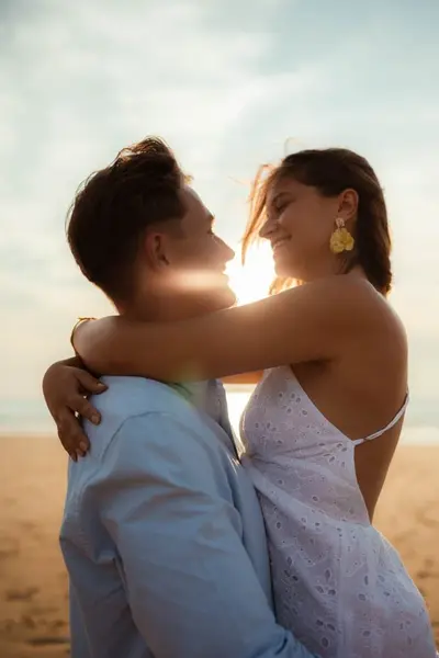 Engagement photoshoot in Arcachon by Anais K