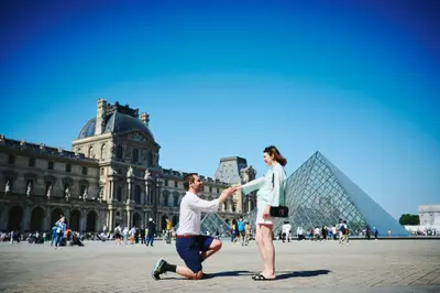 Engagement photoshoot in Paris by Oisin G