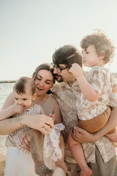 Family photoshoot in Arles by Audrey C