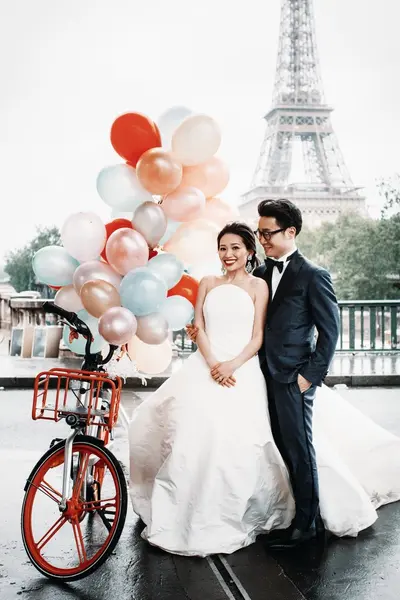 Wedding photoshoot in Paris by Natalia D