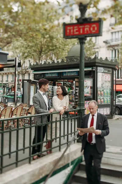 Couples photoshoot in Paris by Natalia D