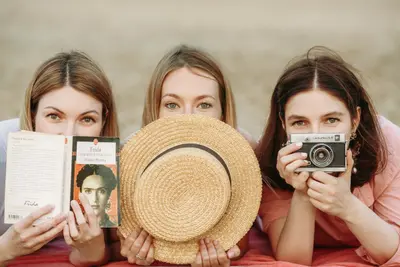 Friends Trip photoshoot in Biarritz by Natalia D