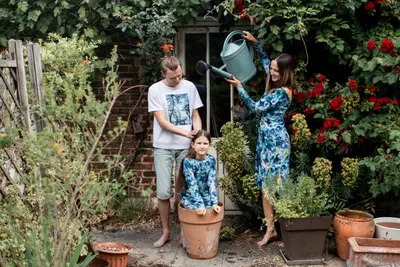 Family photoshoot in Paris by Natalia D