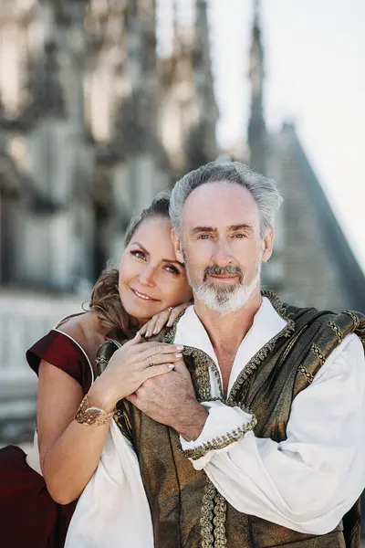 Couples photoshoot in Amboise by Natalia D