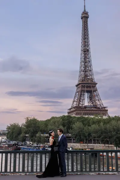 Couples photoshoot in Paris by Natalia D
