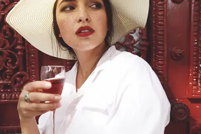 Solo Portrait photoshoot in Paris by Natalia D