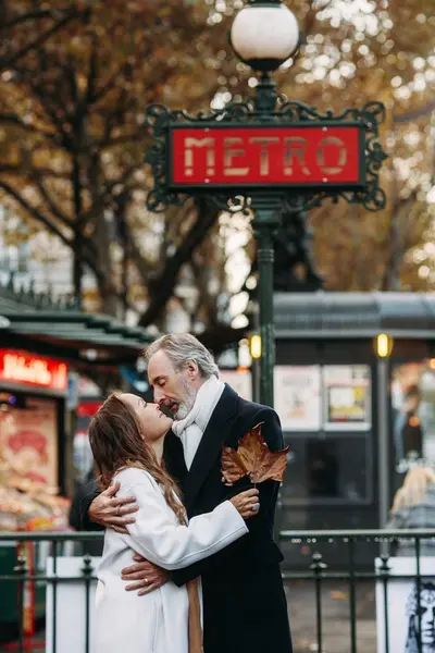 Couples photoshoot in Paris by Natalia D