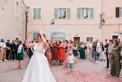 Wedding photoshoot in Hyères by Sarah V