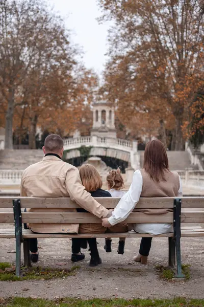 Family photoshoot in Dijon & the Burgundy climats by Amandine A