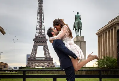 Elopement photoshoot in Paris by Joseph J