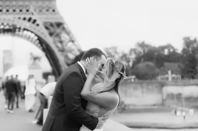 Elopement photoshoot in Paris by Joseph J