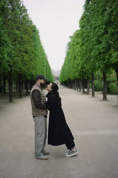 Couples photoshoot in Paris by Katerina P