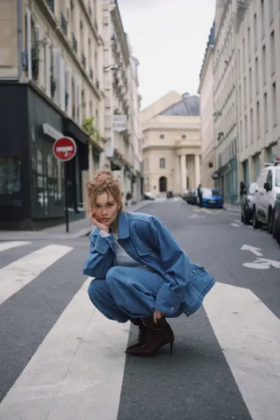 Content Creator photoshoot in Paris by Katerina P