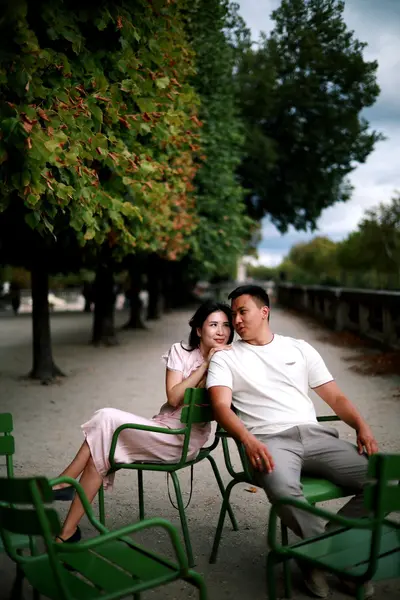 Couples photoshoot in Paris by Katerina P