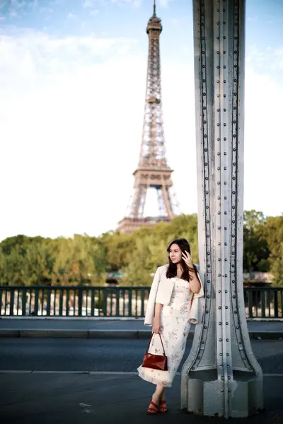 Solo Portrait photoshoot in Paris by Katerina P