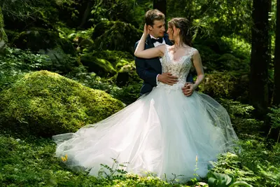 Wedding photoshoot in Megève by Julien Z