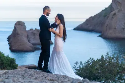 Wedding photoshoot in Cassis by Robin G