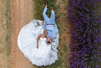 Elopement photoshoot in Valensole by Robin G