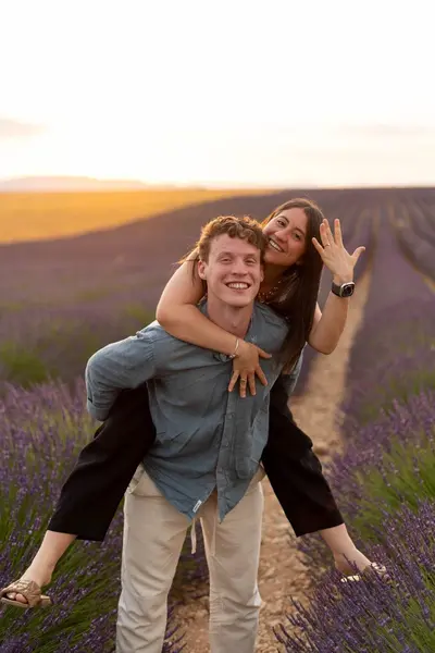 Proposal photoshoot in Valensole by Robin G