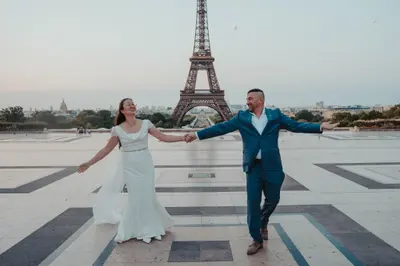 Honeymoon photoshoot in Paris by Othmane T