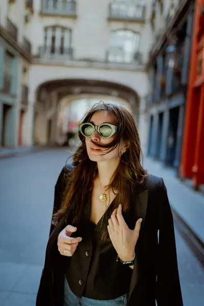 Solo Portrait photoshoot in Paris by Anna D
