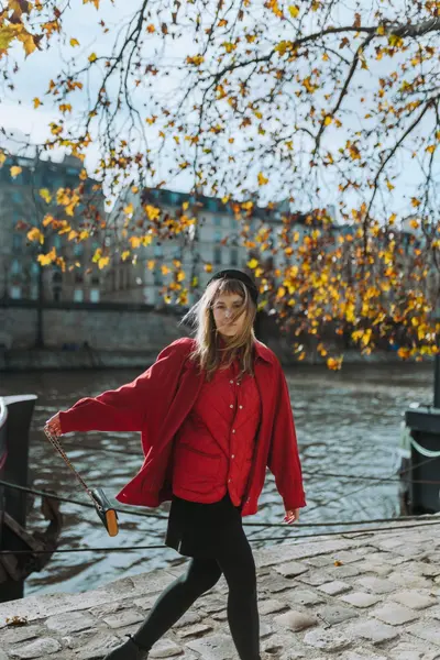 Solo Portrait photoshoot in Paris by Anna D