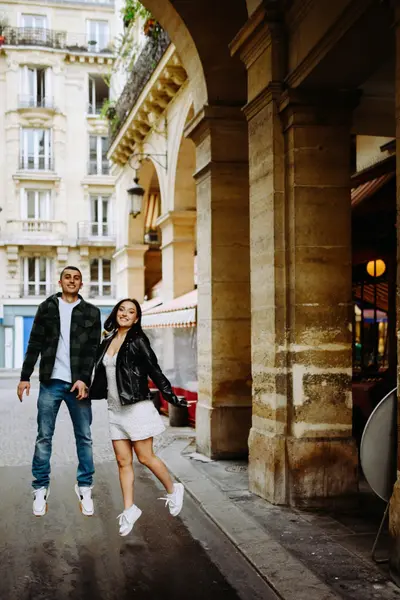 Couples photoshoot in Paris by Anna D