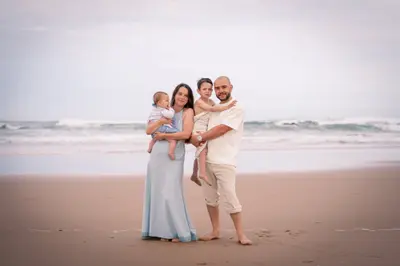 Family photoshoot in Biarritz by Margaux C